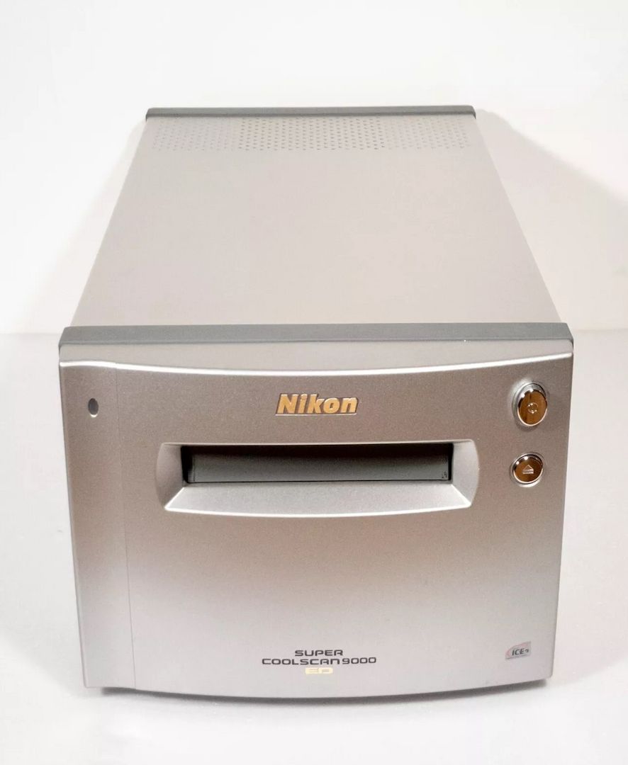 Nikon Coolscan 9000  Mittelformat Filmscanner