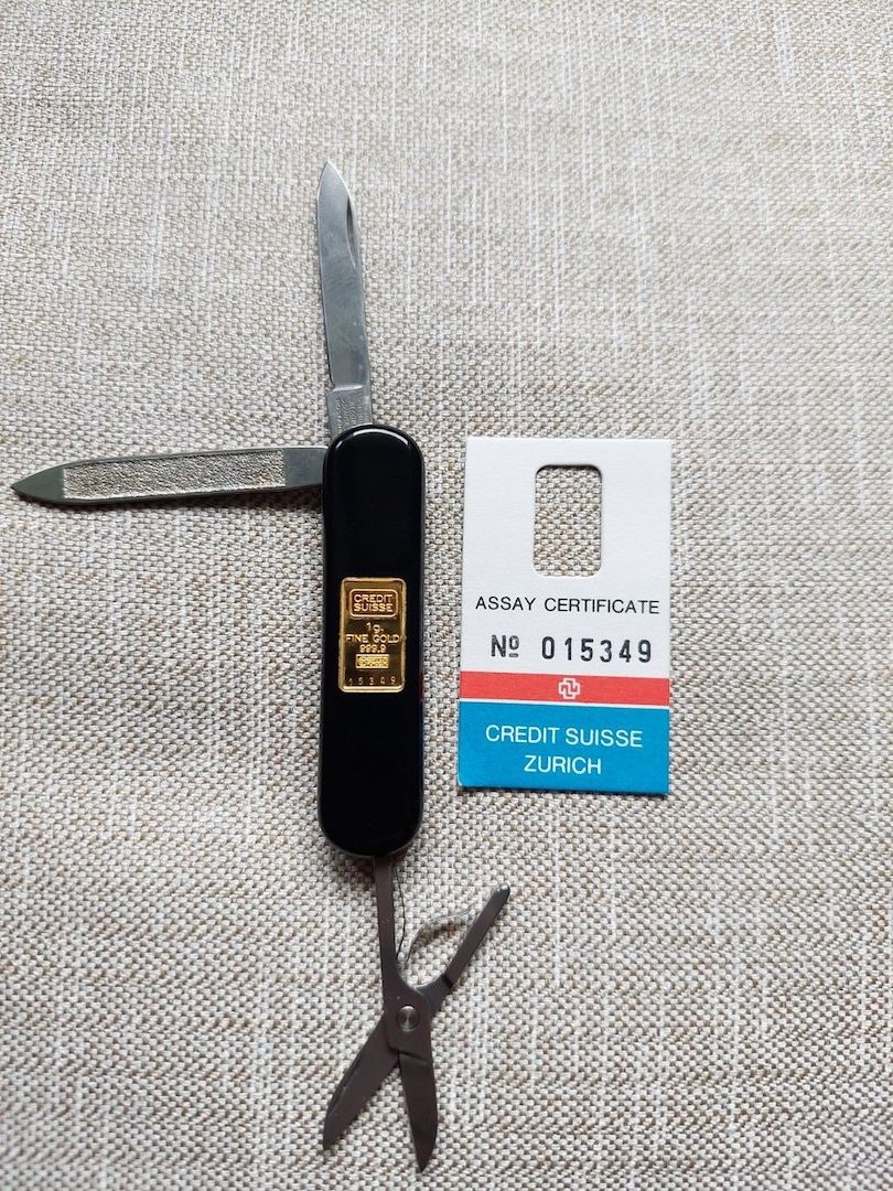 Victorinox mit 1Gramm Goldbarren