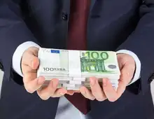 Möchten Sie schnell Geld leihen?- Kontaktieren Sie uns jetzt!