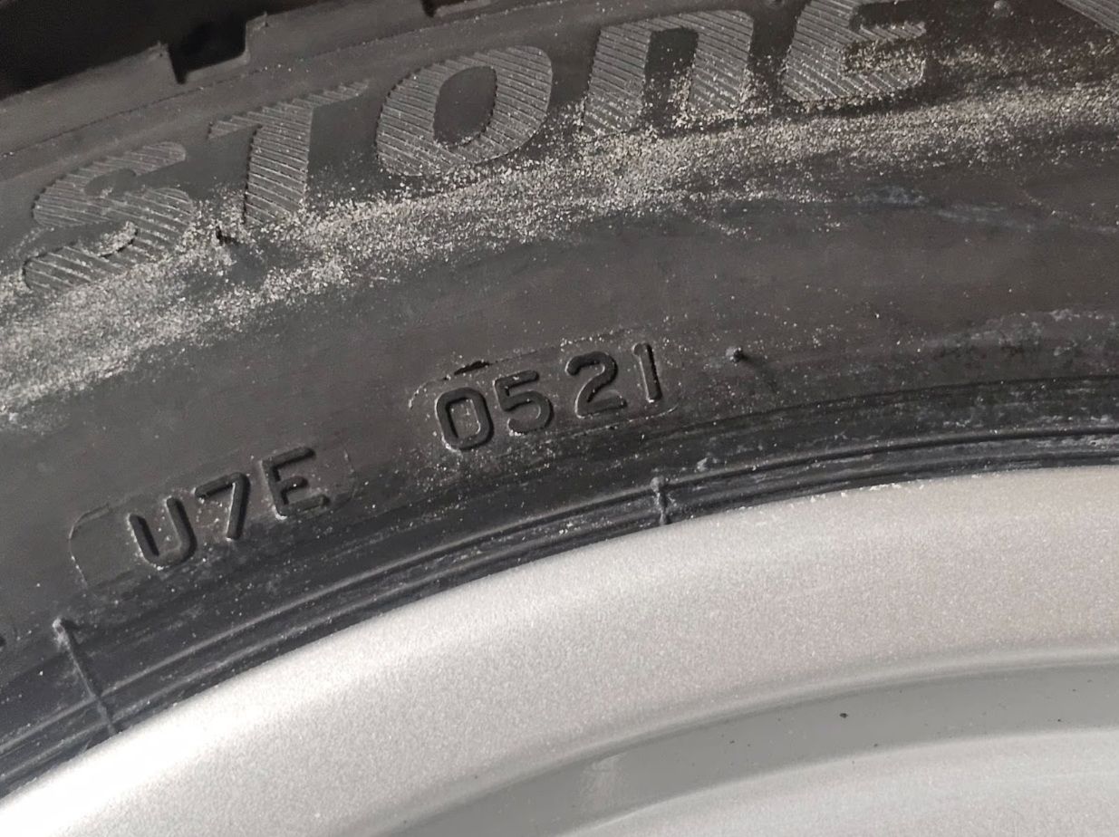 4x Audi A4 8W Winterräder 17" 8W0601025P 225/50 R17 5,5mm