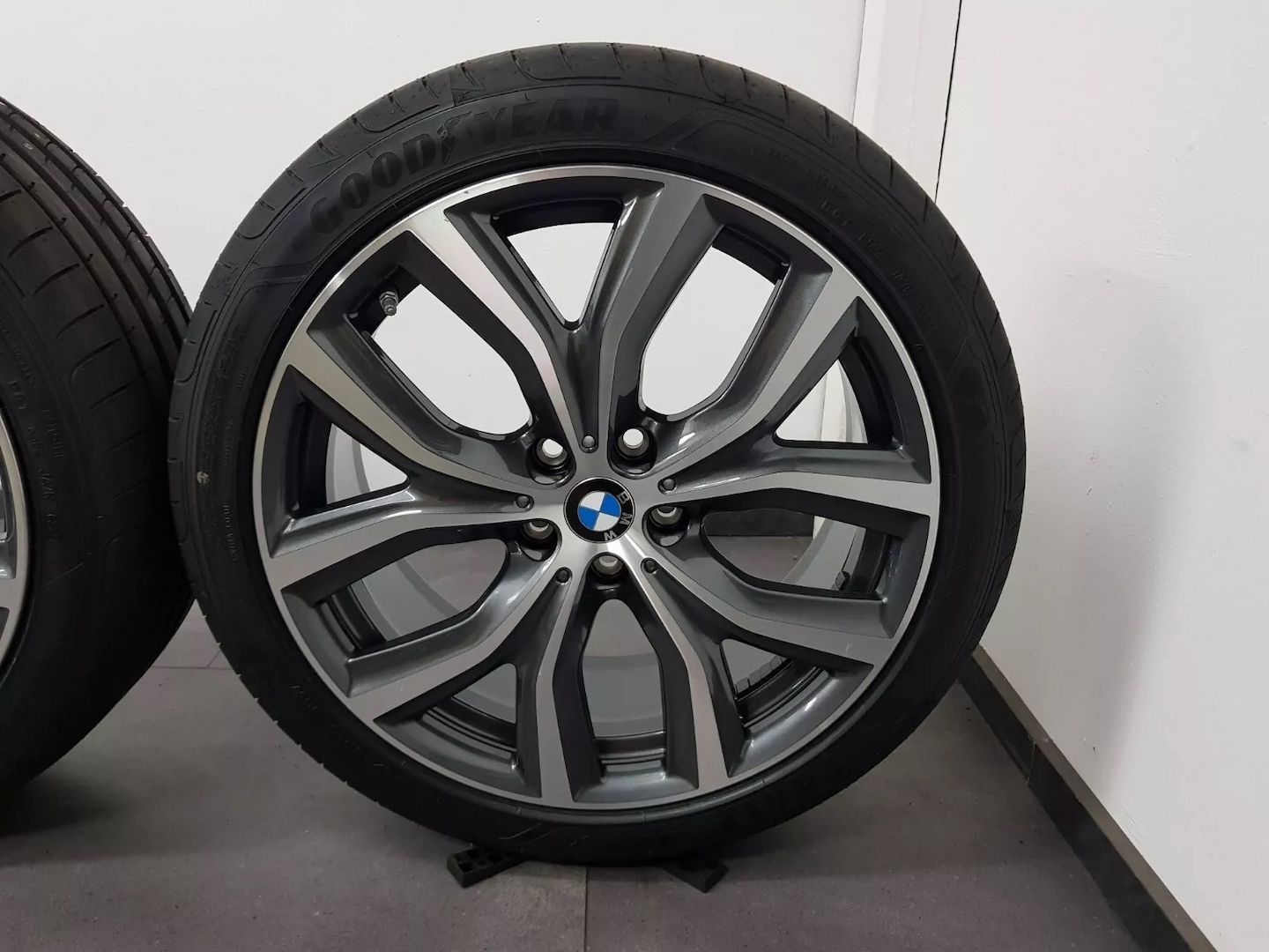 BMW Sommerreifen 19 Zoll Felgen X1 F48 X2 F39 511 Sommerräder BMW Sommerreifen 19 Zoll Felgen X1 F48 X2 F39 511 Sommerräder