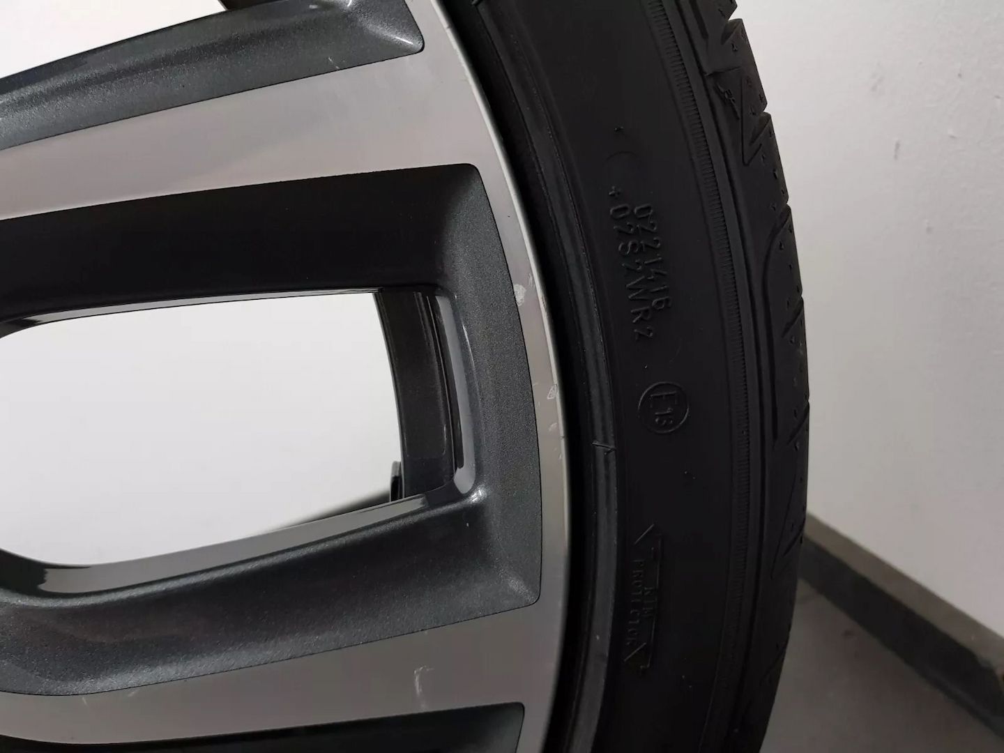 BMW Sommerreifen 19 Zoll Felgen X1 F48 X2 F39 511 Sommerräder BMW Sommerreifen 19 Zoll Felgen X1 F48 X2 F39 511 Sommerräder