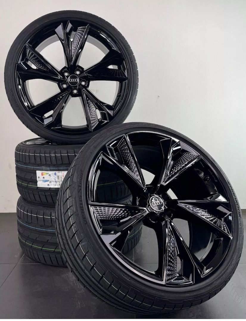 Audi RS6 RS7 4K C8 22 Zoll Felgen
