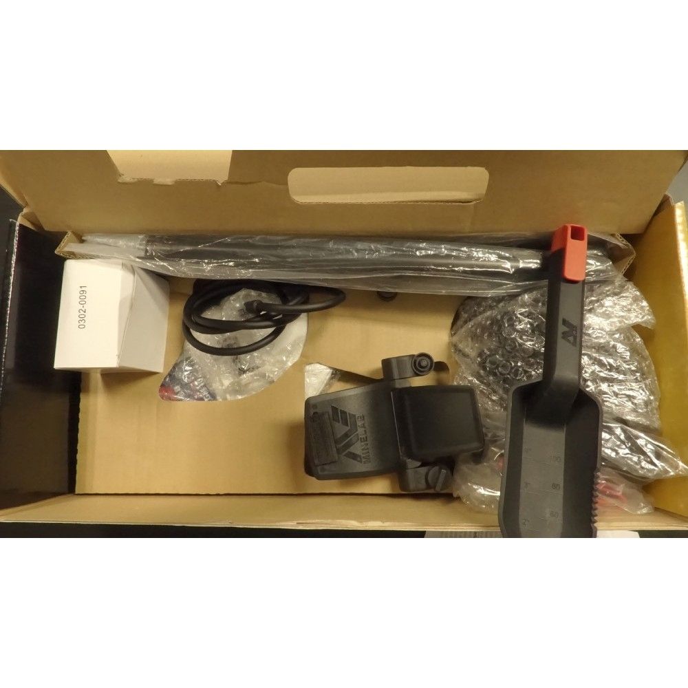 MINELAB Gold Monster 1000 Gold Detector