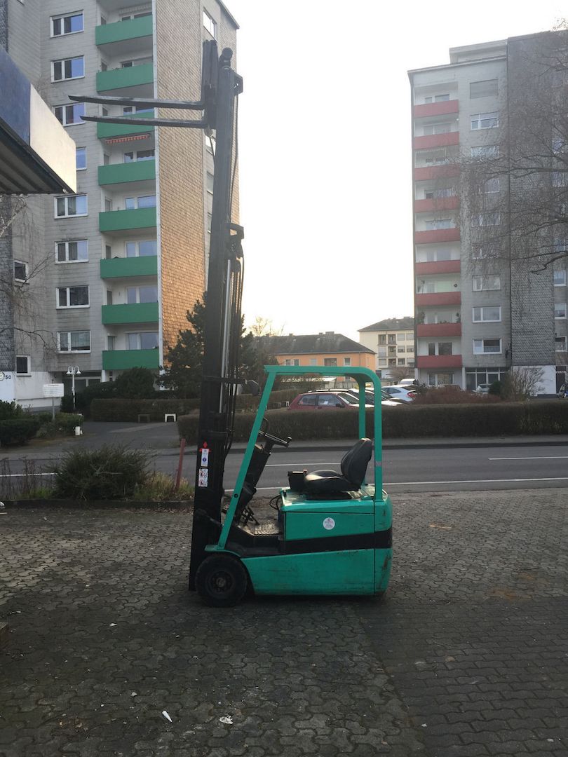 Gabelstapler Elektrostapler Frontstapler Mitsubishi FB16KT Stapler Triplex