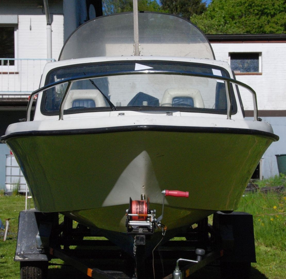 Halbkajütboot Ryds 475  baugleich Hille Roda 16, 50PS AB, Trailer 1000 kg