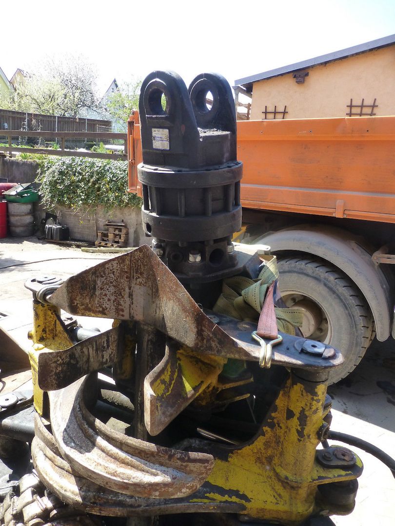 Harvester Aggregat Fällkopf Holzgreifer Logset Bagger