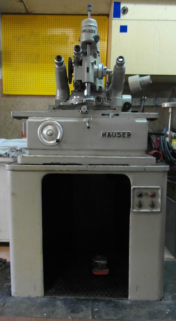 Hauser P 325 optische Koodinatenbohrmaschine