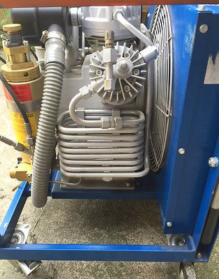 Hochdruckkompressor  Dieselmotor ( Bauer ) 300 Bar