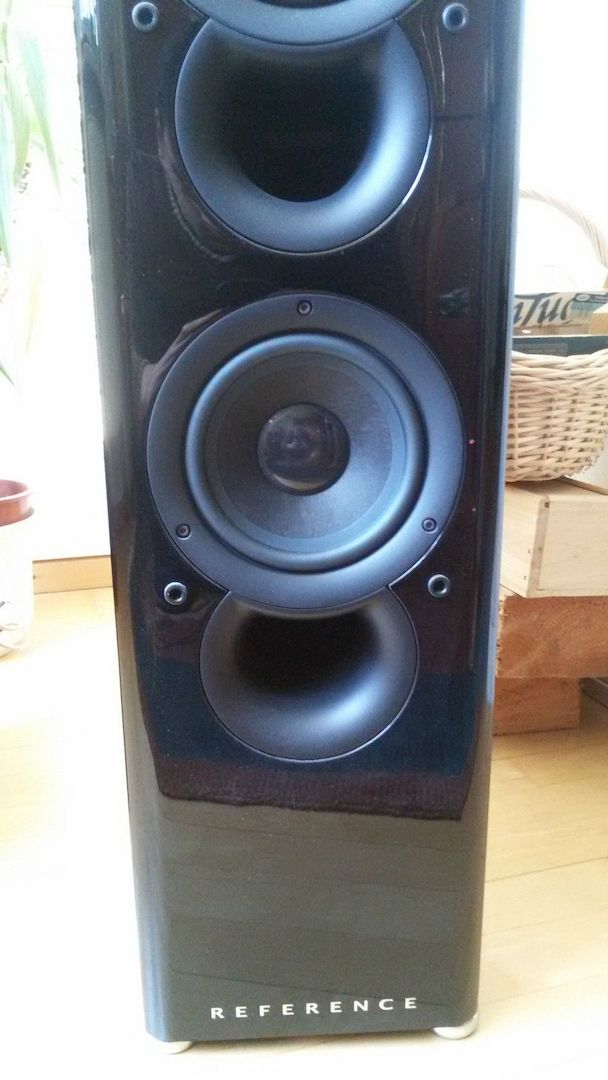 KEF Reference 2032 Lautsprecher in Klavierlack Schwarz Loudspeakers Piano Black