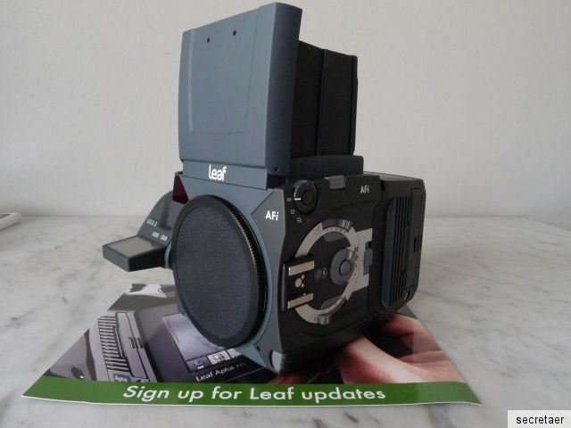 Leaf AFi 7  Rolleiflex HY6  Digital Back