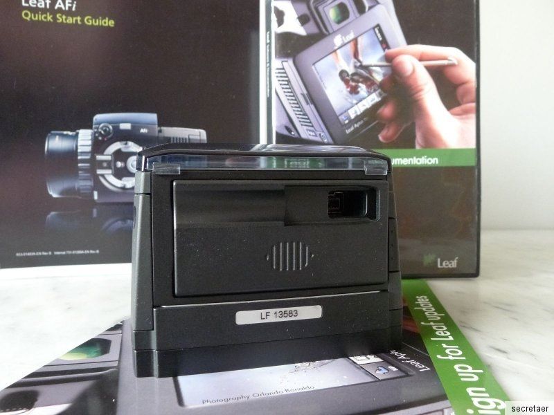 Leaf AFi 7  Rolleiflex HY6  Digital Back