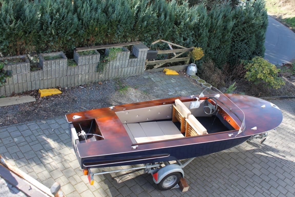 Mahagoni Sportboot wie Riva restauriert 1971 Oldtimer Motorboot