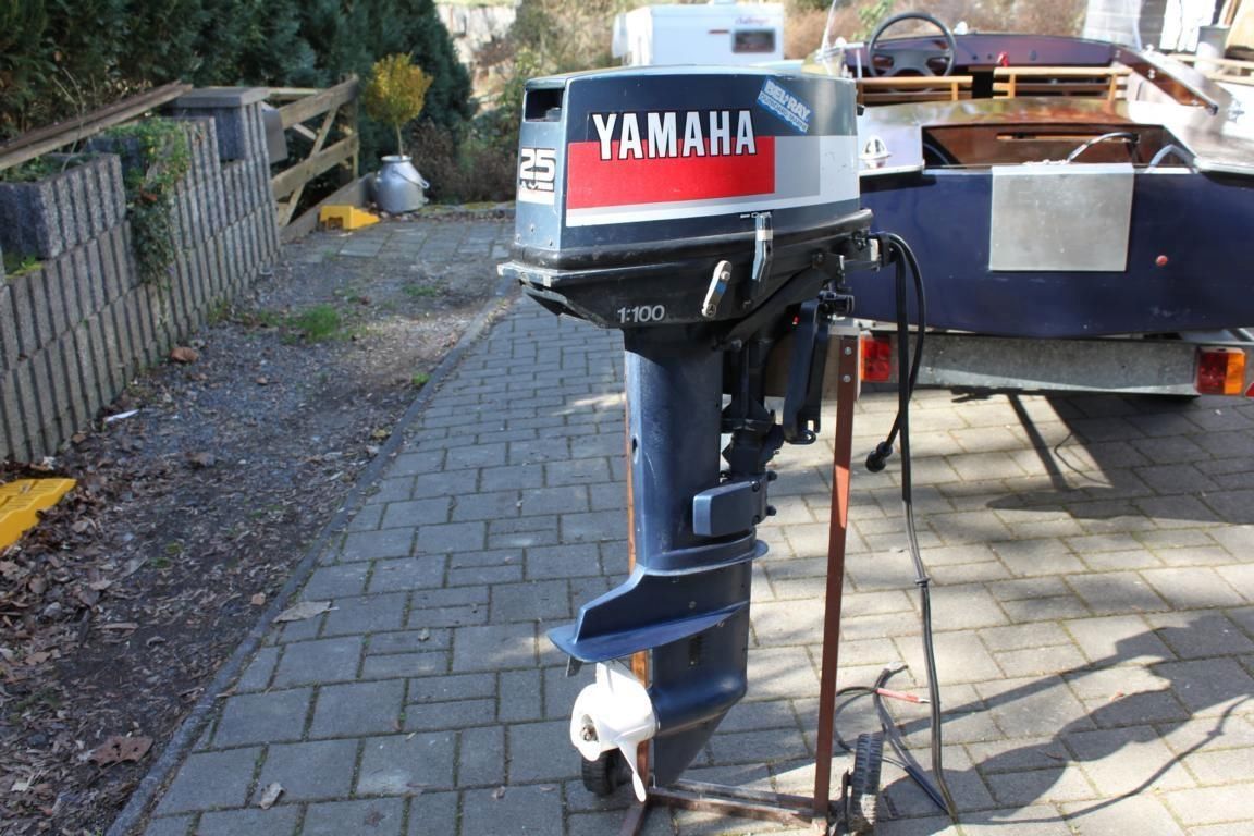 Mahagoni Sportboot wie Riva restauriert 1971 Oldtimer Motorboot