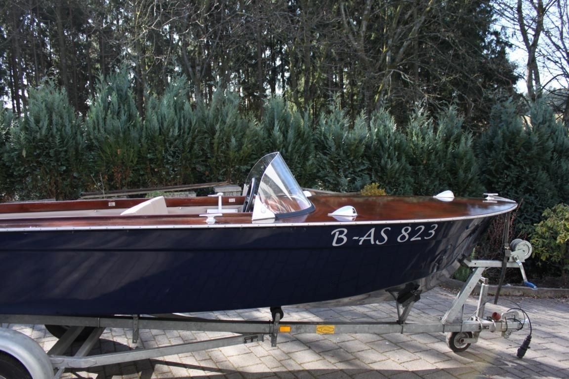 Mahagoni Sportboot wie Riva restauriert 1971 Oldtimer Motorboot