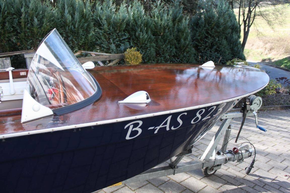 Mahagoni Sportboot wie Riva restauriert 1971 Oldtimer Motorboot