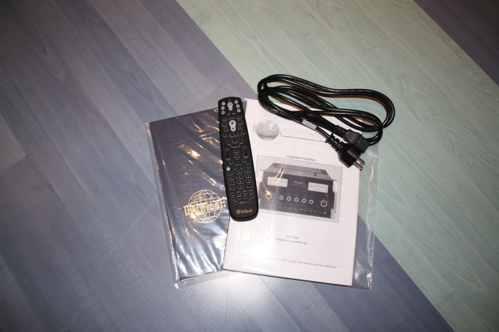 McIntosh MA 7000 AC