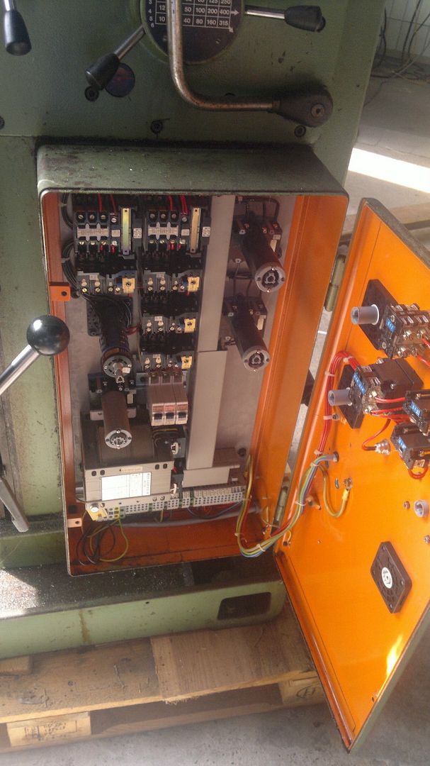 Mikron WF3 Universal Werkzeugfräsmaschine Digital Handrad