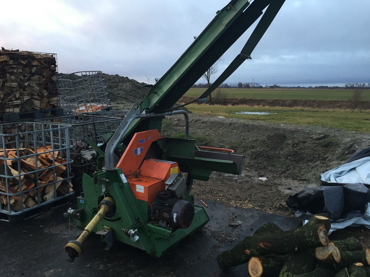 Posch CutMaster 700 Comfort mit Hydraulisch betriebenen Förderband