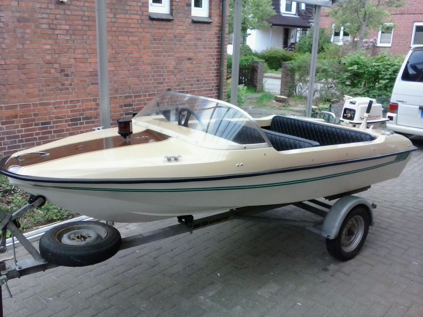 Sportboot, Motorboot Hammermeister Munga mit Johnson 18 PS und Trailer