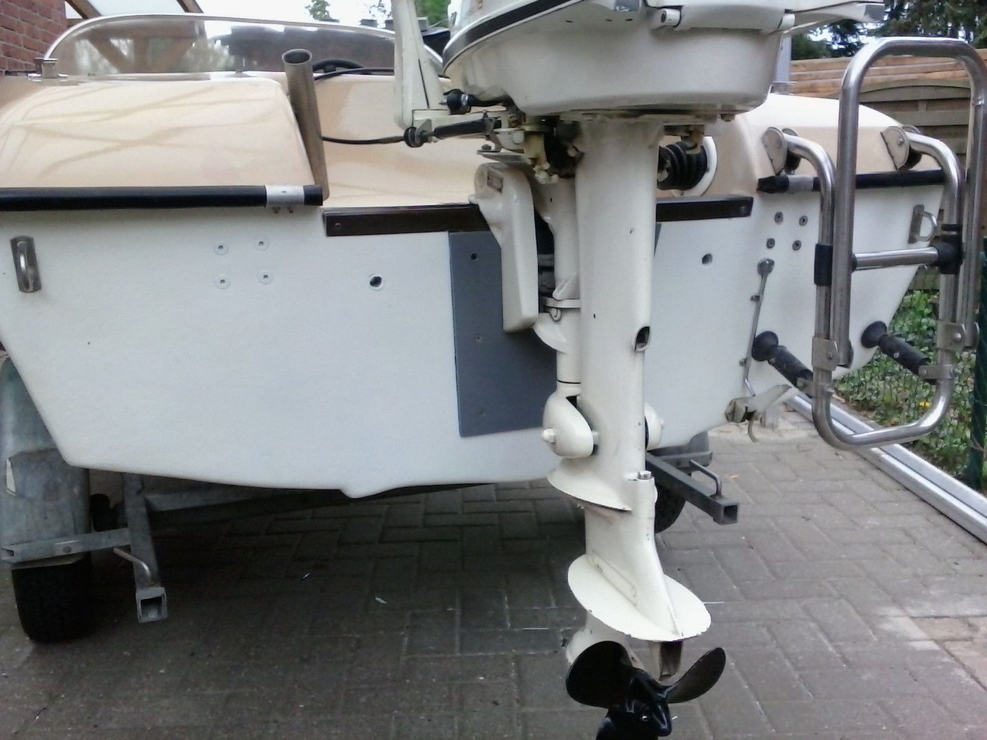 Sportboot, Motorboot Hammermeister Munga mit Johnson 18 PS und Trailer