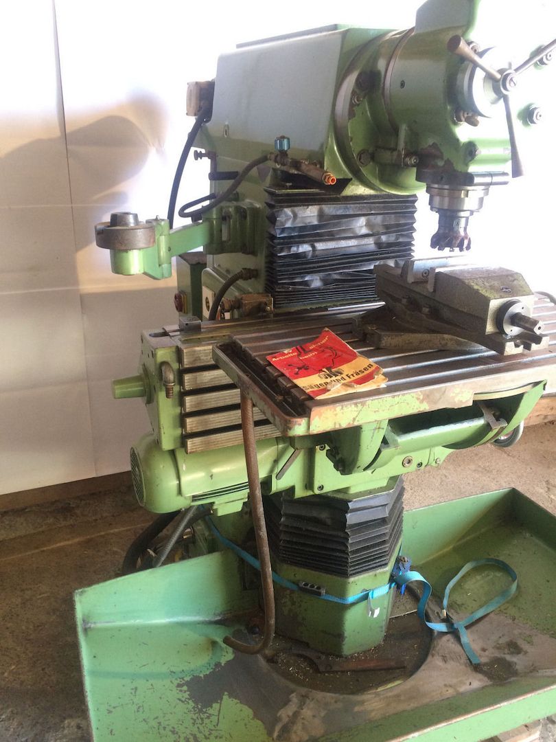 Universal Fräsmaschine Korradi UW 2 Fp 3 Fp4 keine Deckel keine Mikron