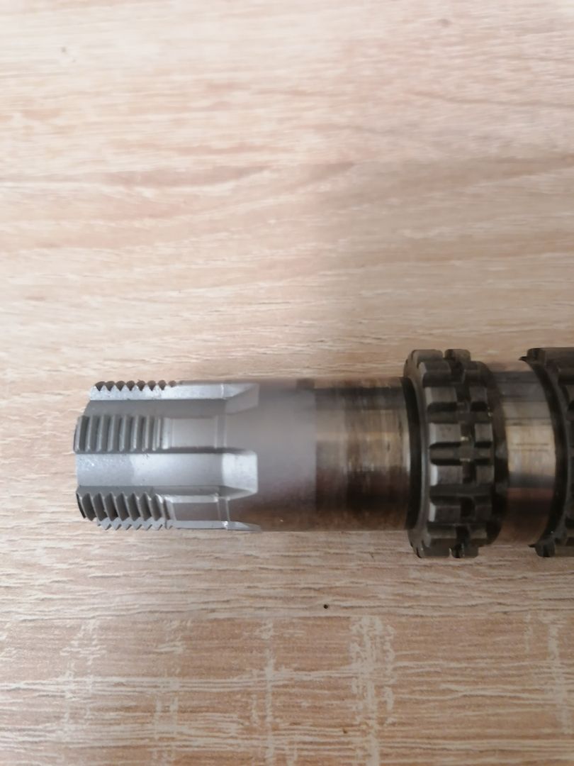 Suzuki GT 500 - T500 Getriebewelle