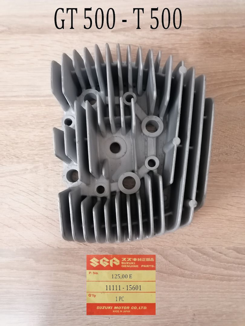 Suzuki GT 500 - T500 Zylinderkopf rechts