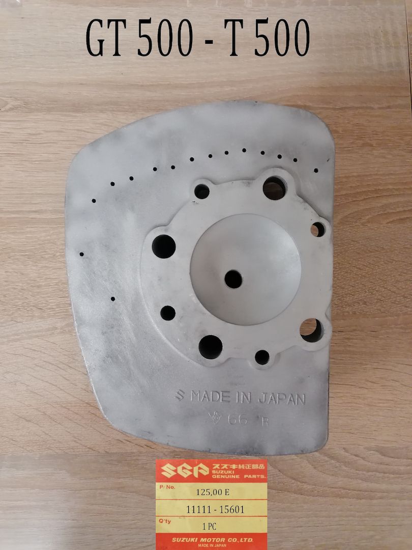 Suzuki GT 500 - T500 Zylinderkopf rechts