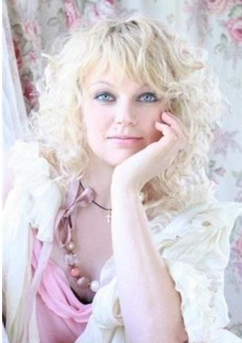 Du solltest Dir deinen eigenen Eindruck machen!