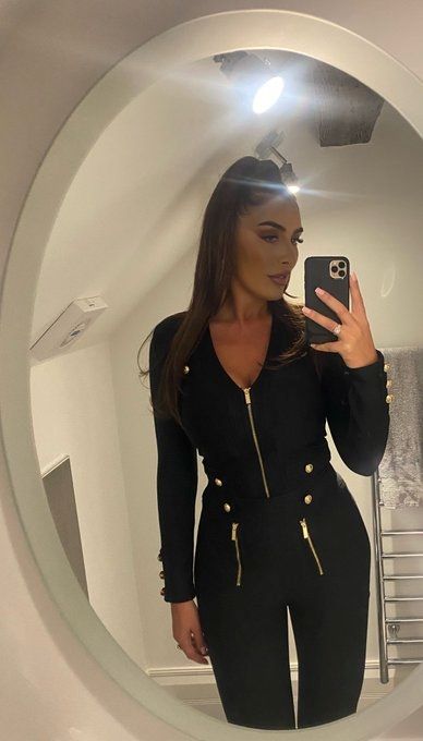 ICH BIN TAG UND NACHT FÜR SIE DA ICH BIN TAG UND NACHT FÜR SIE DA