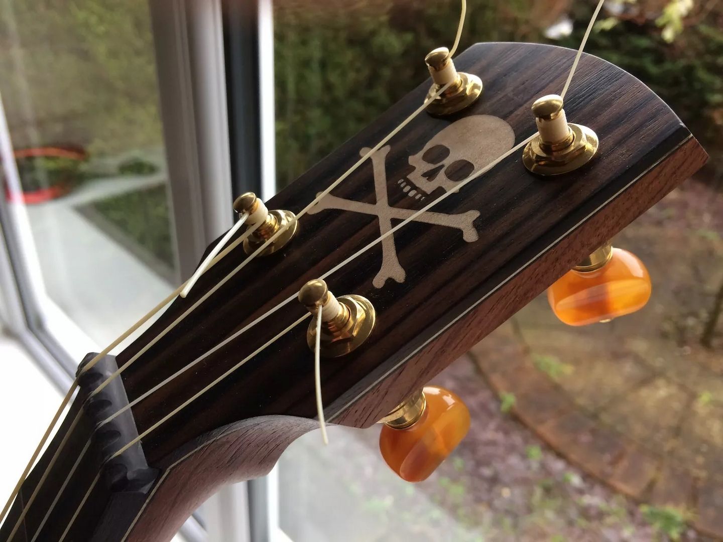 Bubinga Banjo geripptes Griffbrett  Oettinger Saitenhalter