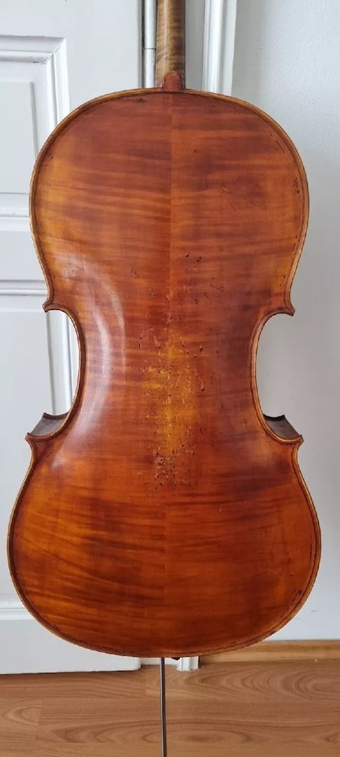 Sehr Schönes cello mit Zettel