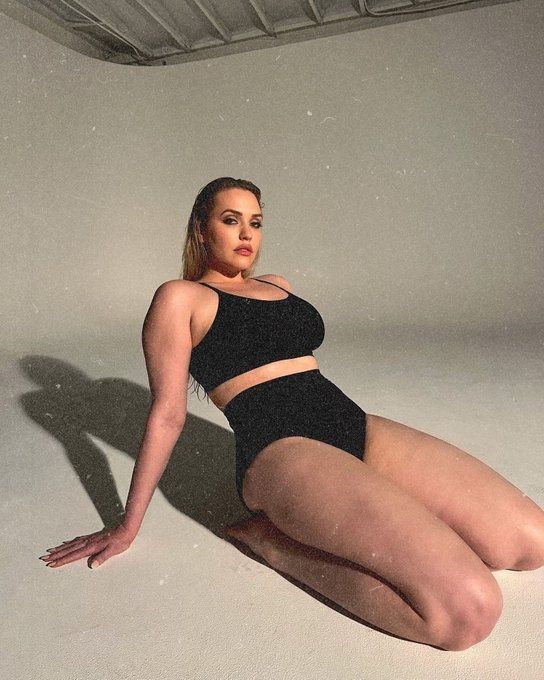 Verfügbar für sexuelle Begegnungen