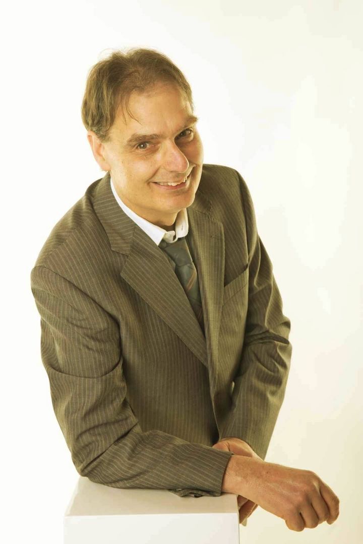 Freundlicher Begleiter für Frauen 