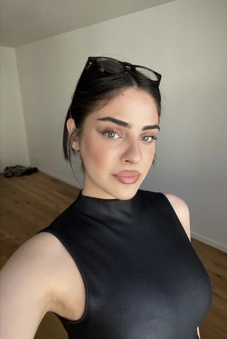 Charmante junge Frau  - sucht liebevollen Unterstützer