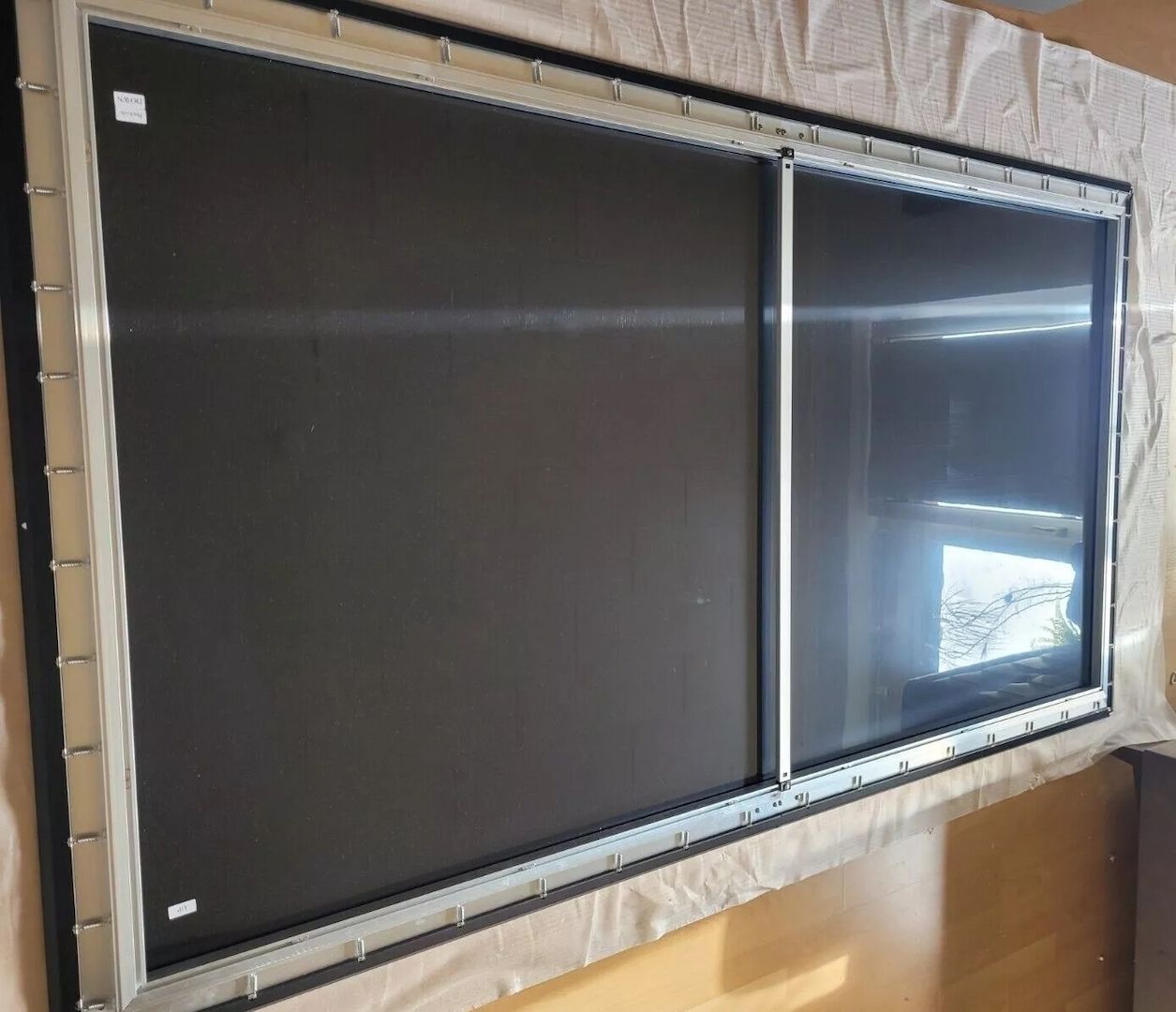 Hisens RGB Laser 4K 100L9G Ultrakurzdistanzprojektor