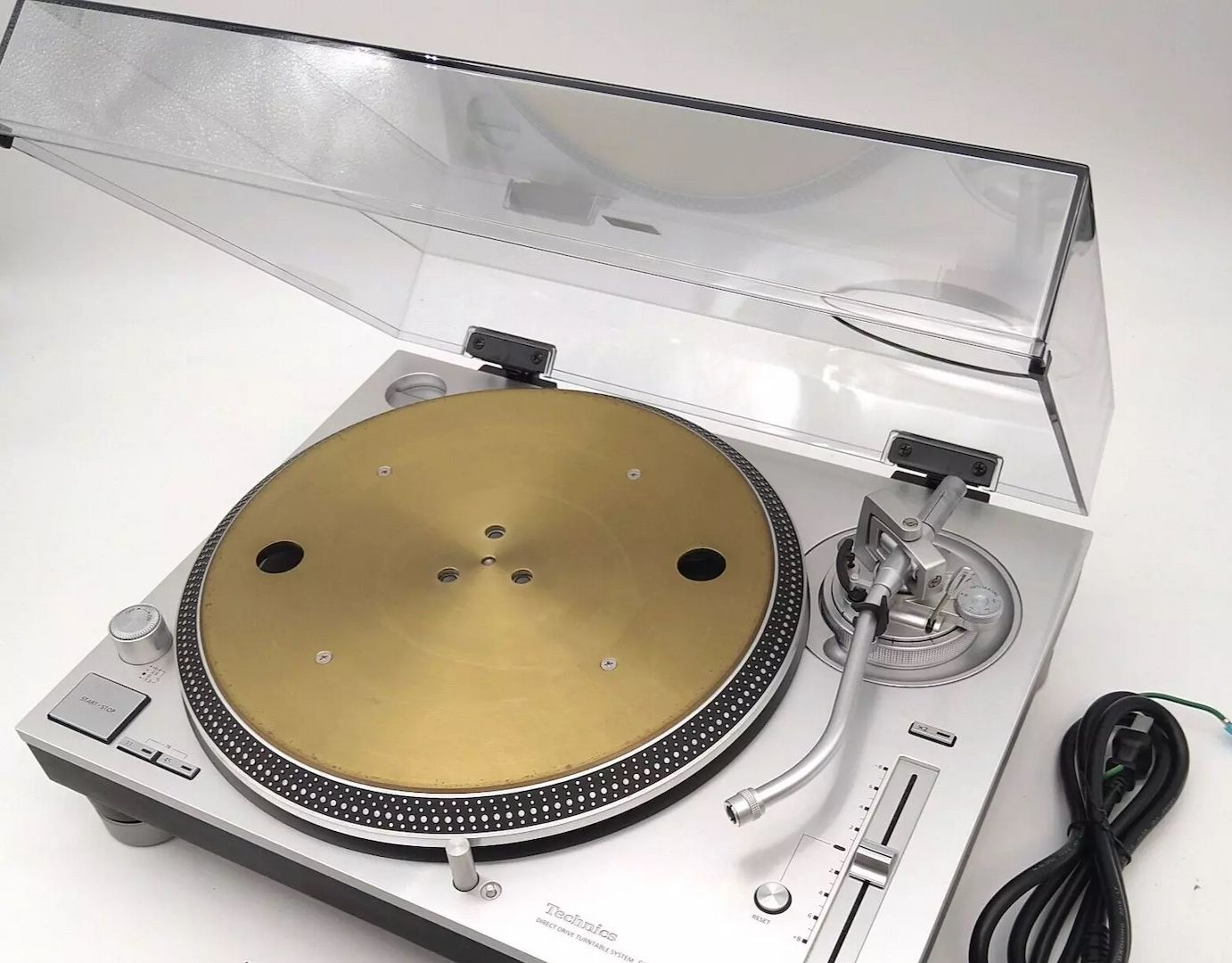Technics SL-1200GAE - 50th Anniversary Limited Edition NEU Plattenspieler