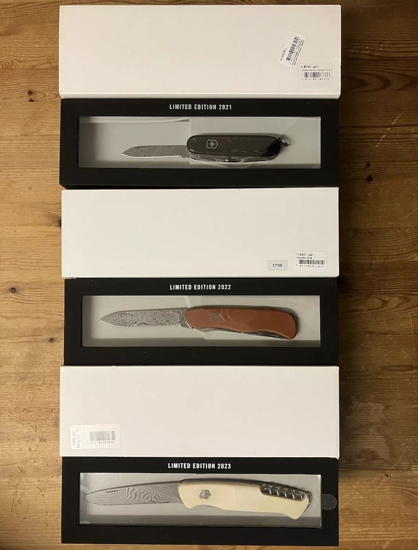 Victorinox Damast 2021 SwissChamp Taschenmesser