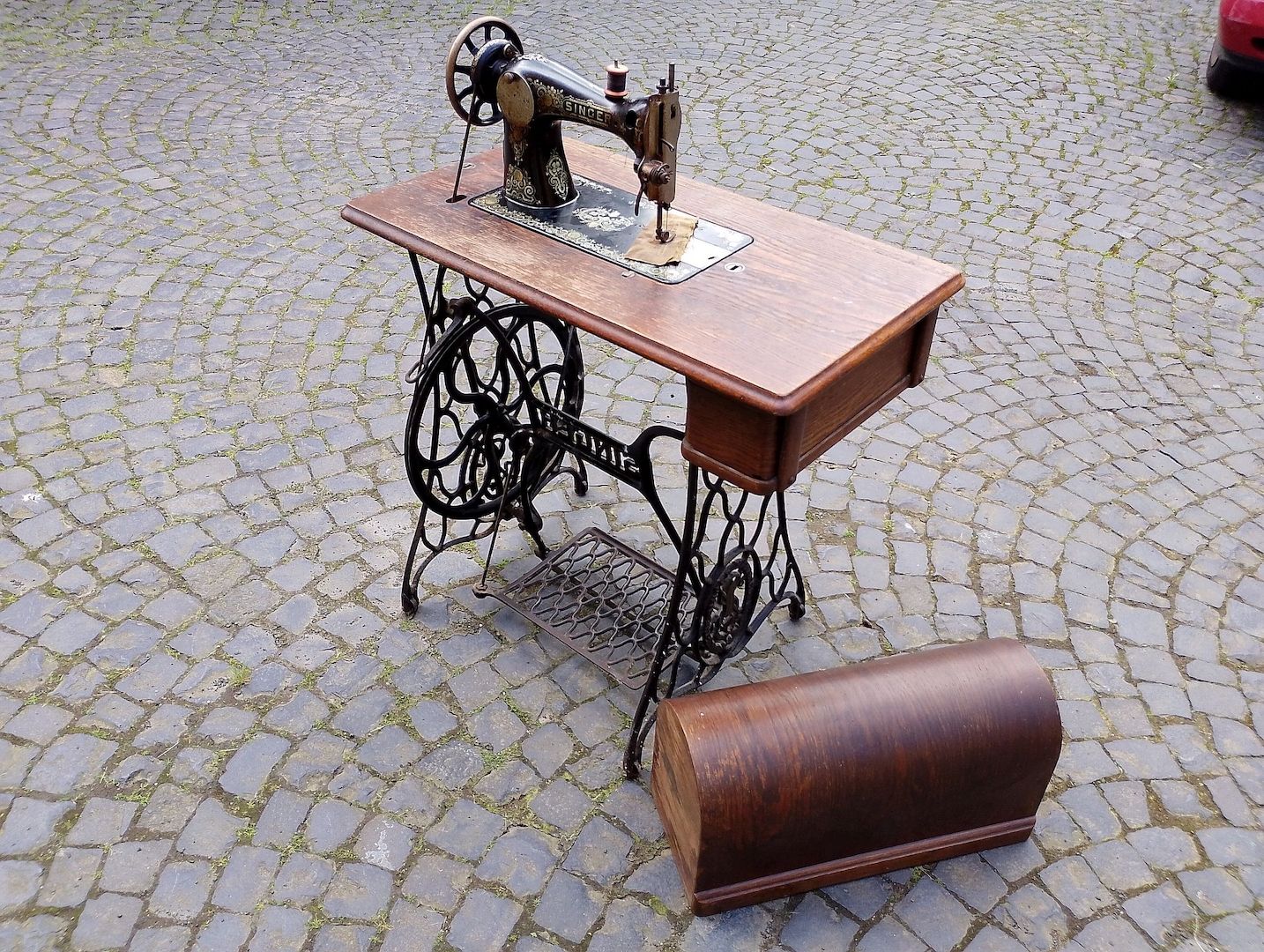 Alte SINGER Nähmaschine