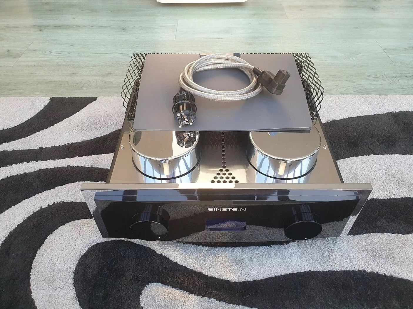 Einstein Audio The Light in the Dark / OVP