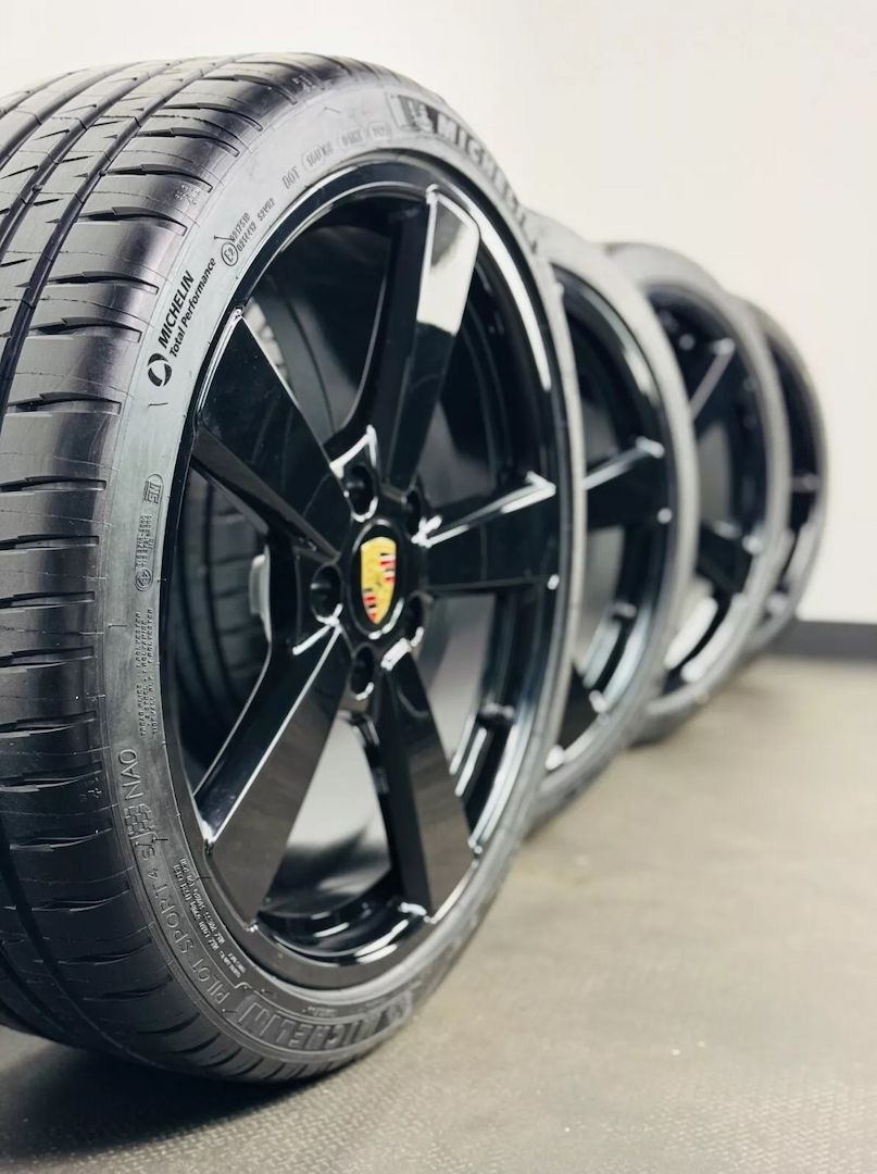 Porsche 911 992 Facelift Carrera Classic Sommer Räder