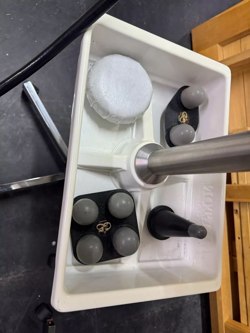 CARLTON G5 MASSAGEGERÄT. SERVICED & GARANTIE