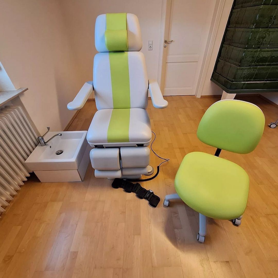 Podolog Stella 2 grün Ruck Fußpflege Podologie Stuhl