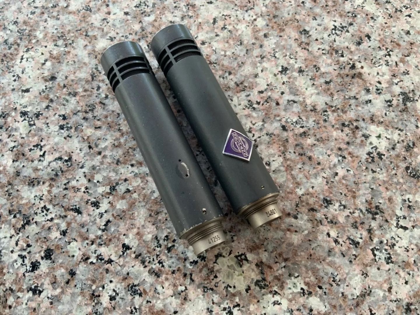 2 X Neumann KM 84 Kondensator Mikrofone