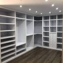 Küchen, Schränke, Treppen, Pavillons