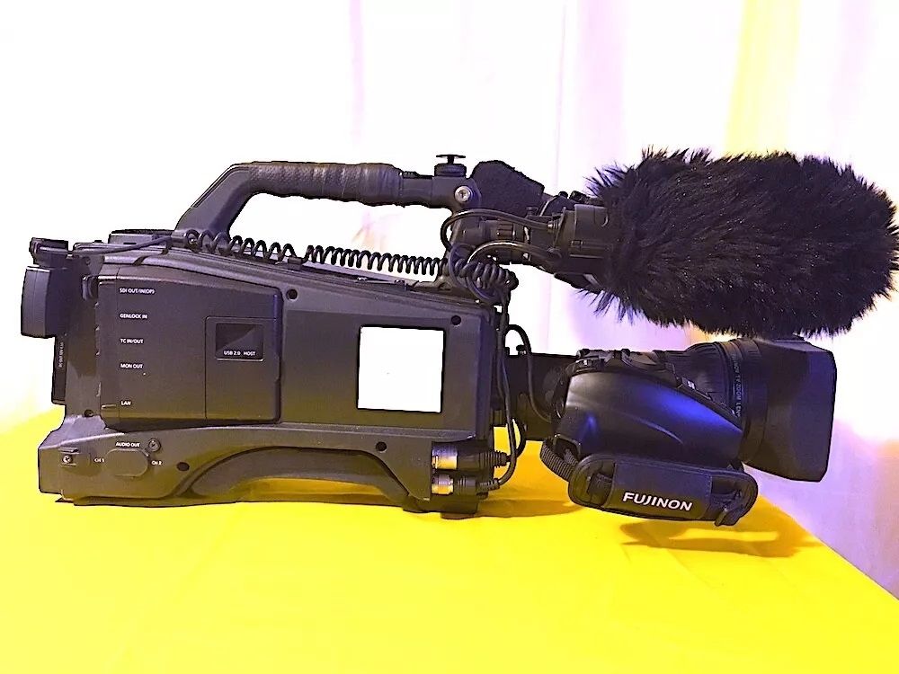 Panasonic AG-HPX600 + color Viewfinder AG-CVF15G