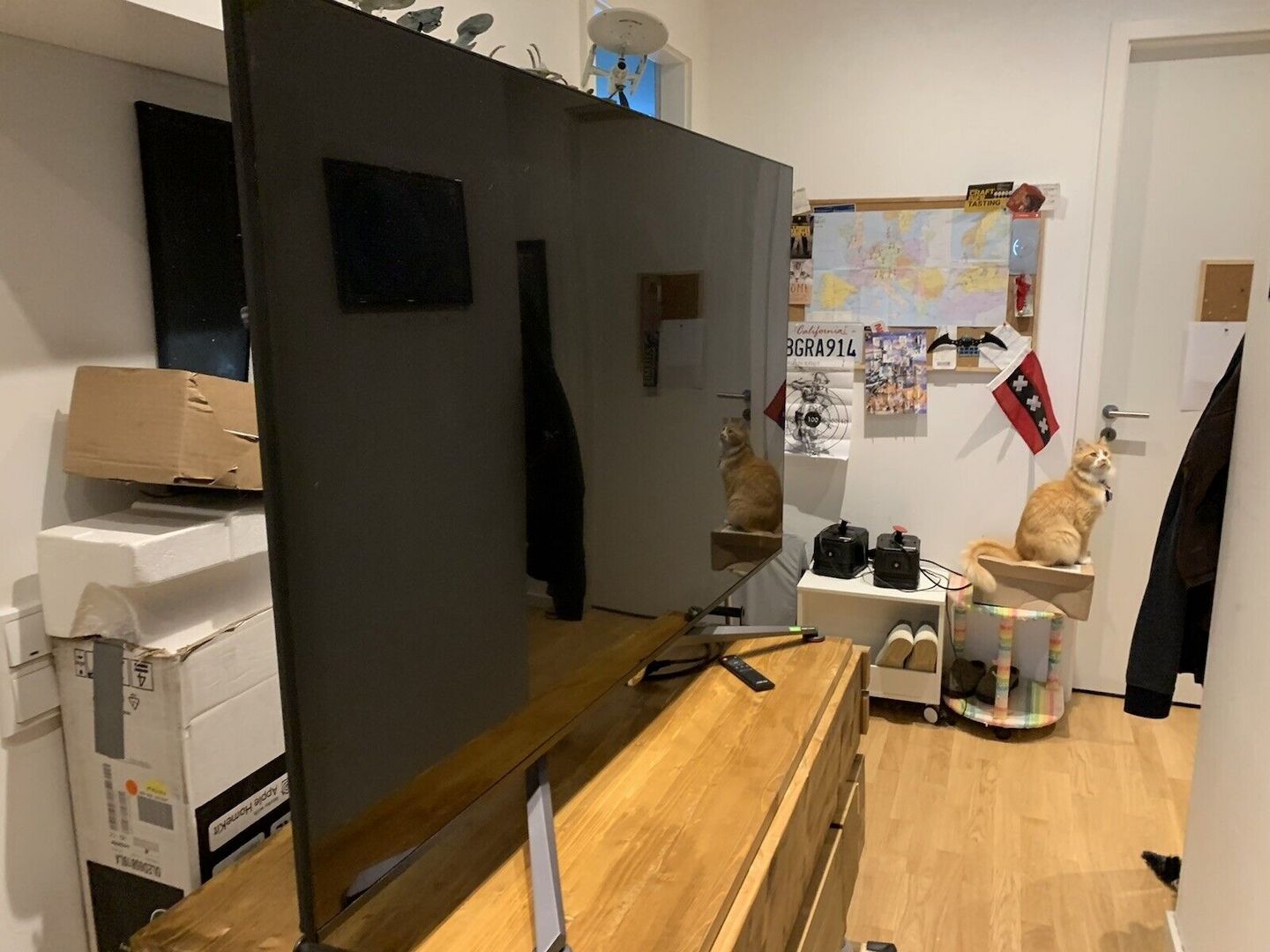 ASUS ROG pg65uq 65 Inch 4K Monitor