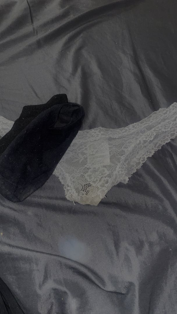 Fußmassage und Unterwäsche