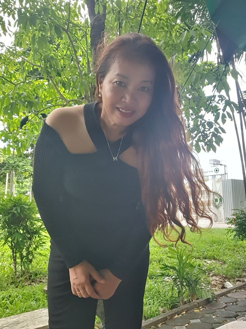 Thailady sucht ehrlichen deutschen Mann